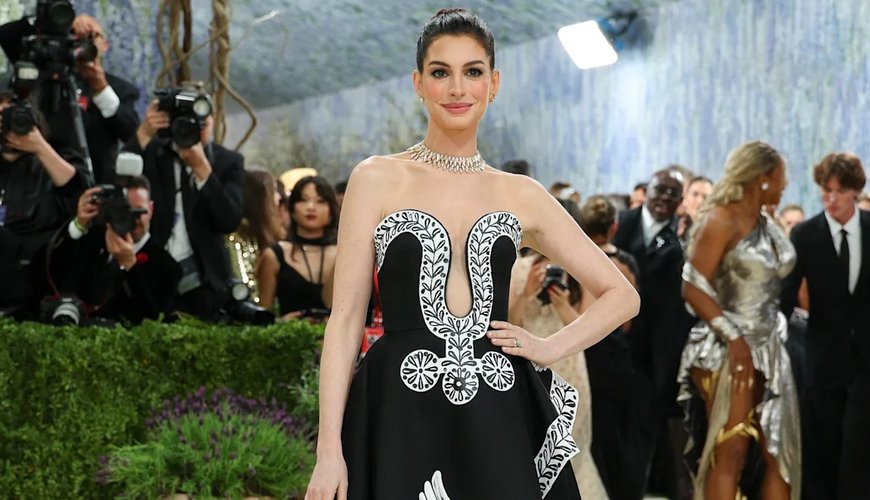 Anne Hathaway Silences Plastic Surgery Buzz: "It's Just Braids!"
