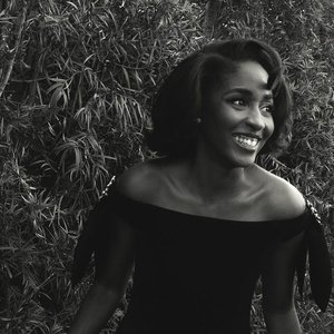 Ayo Edebiri Stuns in Chanel at the Golden Globes: A Night of Glamour and Gratitude