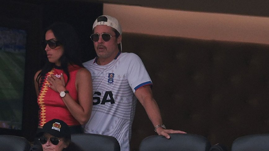Brad Pitt and Ines de Ramon Heat Up the World Cup