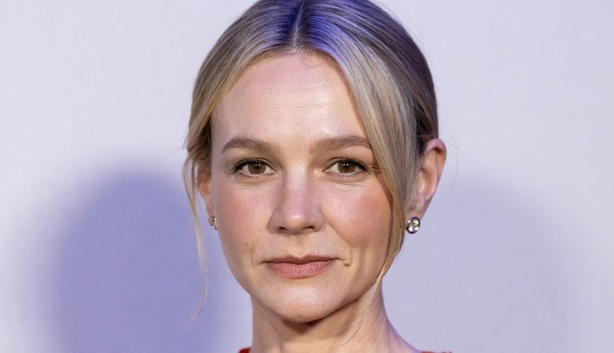 Carey Mulligan Takes a Stand Against Beauty Industry Pressures