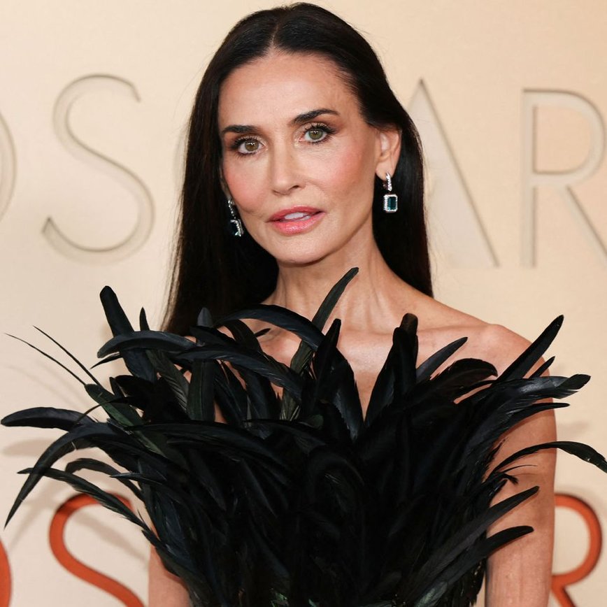 Hollywood's Hottest Stars Own the Week: From Oscars Glam to Global Party Hops