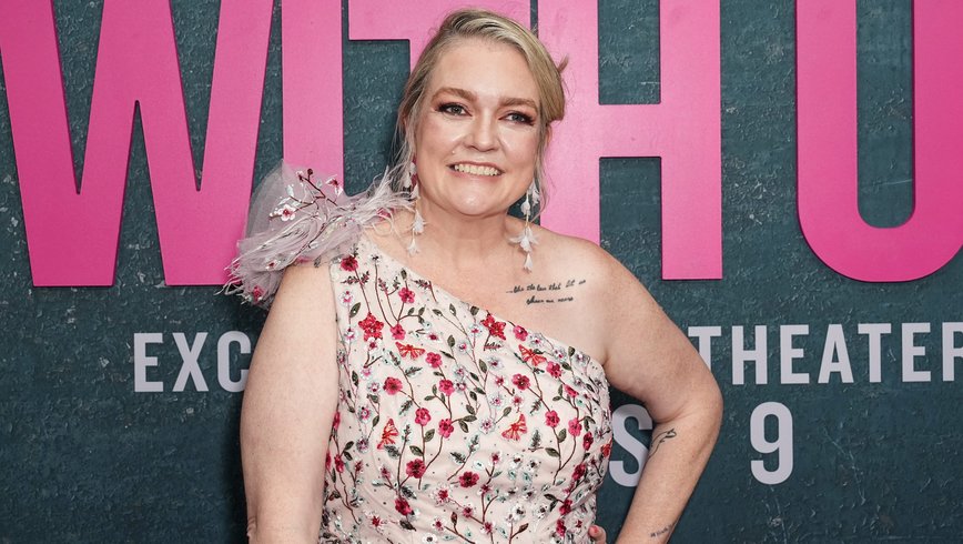 Colleen Hoover's Cancer Battle: The Fight Behind the Bestsellers