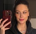 Elsie Hewitt Steals the Spotlight in a Flirty String Bikini After Baby