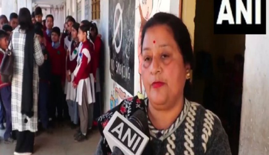 Global School Scandal: Indian Headmaster Busted for Faking Renovation Pics – A Lesson in Deception!