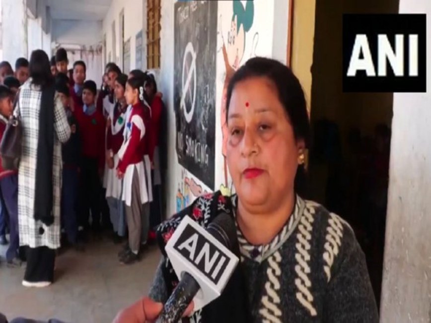 Global School Scandal: Indian Headmaster Busted for Faking Renovation Pics – A Lesson in Deception!