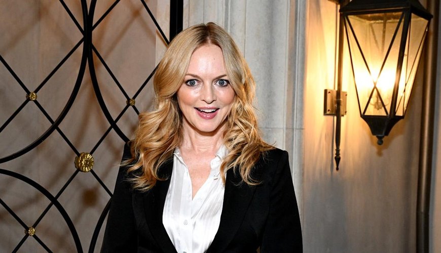Heather Graham Dishes on the 'Odd' New Reality of Hollywood Sex Scenes