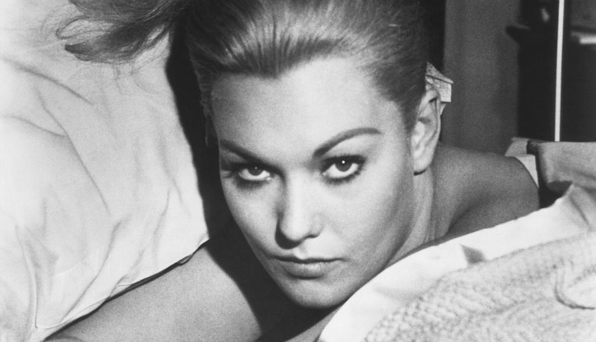 Hollywood Legend Kim Novak, 92, Steals the Show at Venice Film Festival Post-Glamour Exit