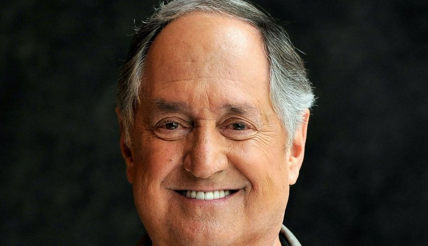 Iconic Singer Neil Sedaka Hospitalized in LA – Fans Hold Their Breath