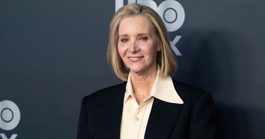 Lisa Kudrow Reflects on 'Friends' Legacy After Matthew Perry's Passing