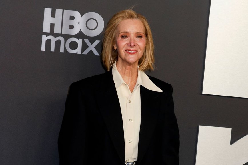 Lisa Kudrow's Valerie Cherish Outsmarts AI in 'The Comeback' Finale