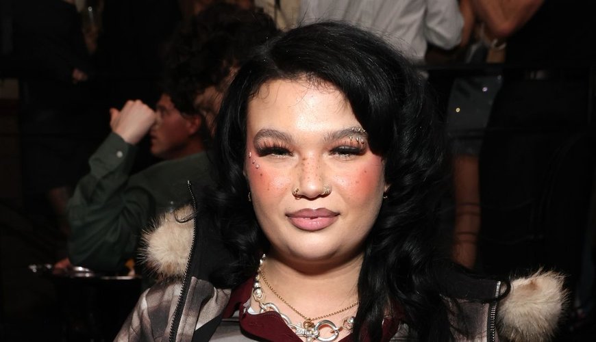 Lola Young Opens Up on Battle with Addiction and Stage Collapse Scare