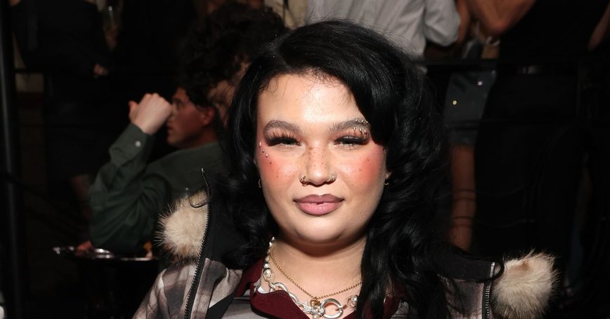 Lola Young Opens Up on Battle with Addiction and Stage Collapse Scare