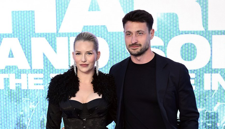 Lottie Moss Dazzles at Billie Eilish Premiere with New Beau Amid Financial Shakeup