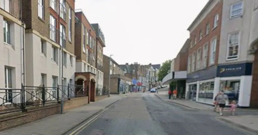 UK Shocker: 24-Year-Old Faces Murder Charge in Seaside Tragedy – Hollywood's Watching