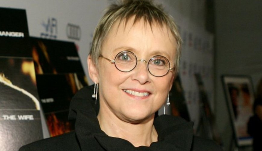 Hollywood Bids Farewell to Iconic Actress Mary Beth Hurt at 79