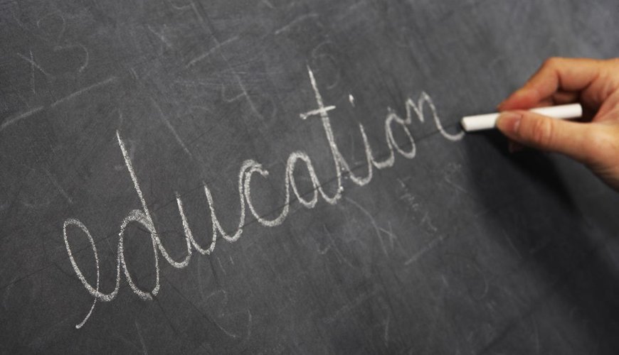 NYC School Meeting Scandal: Professor's 'Hot Mic' Flub Stirs Nationwide Debate