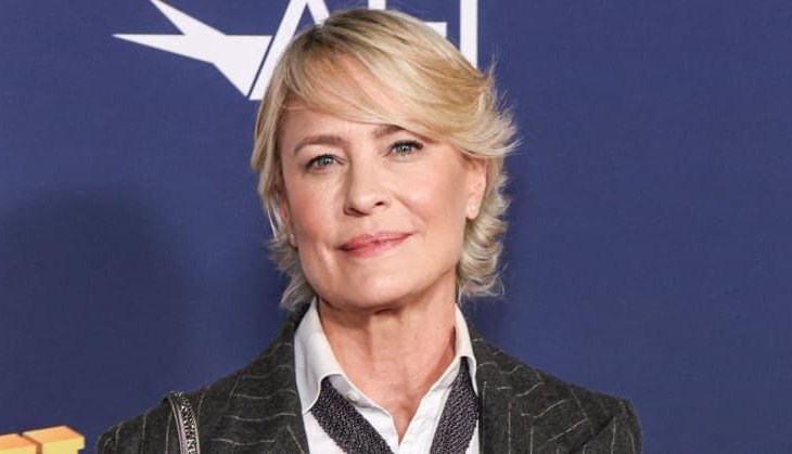 Robin Wright Says Goodbye to America: 'A S**tshow We Had to Leave'
