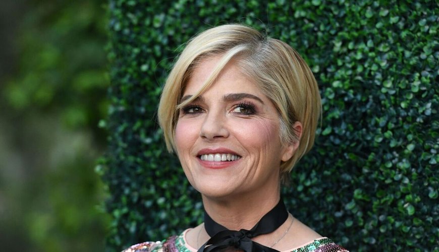 Selma Blair's Fierce Met Gala Tease: From MS Battle to Red Carpet Glory