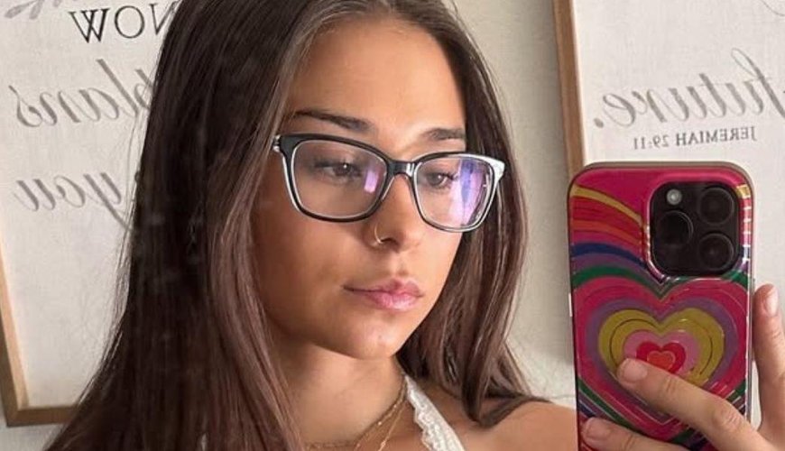 Sophie Rain Sets the Internet Alight with Sizzling Bedroom Snap