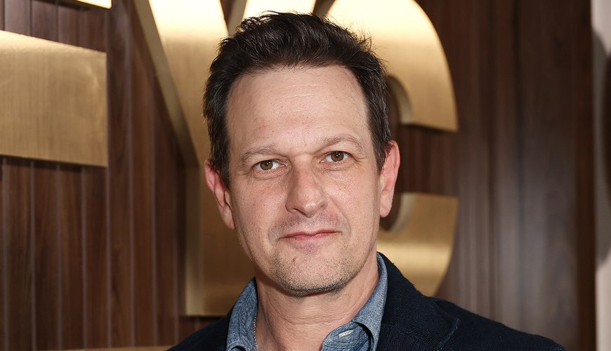 Josh Charles Embraces a New Role in 'Best Medicine'