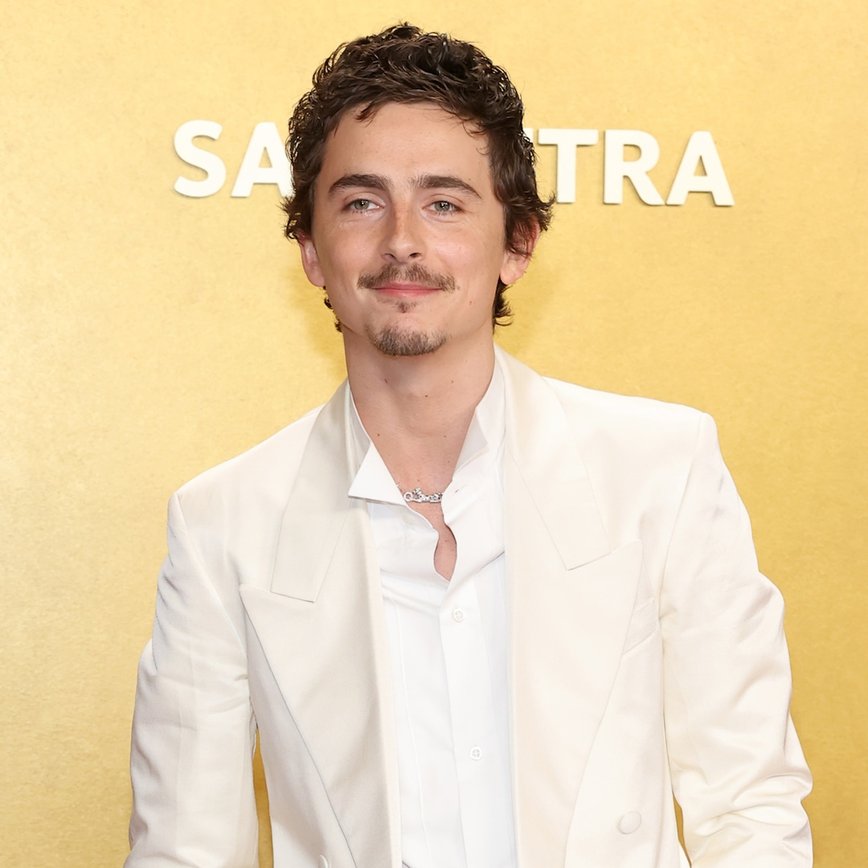 Timothée Chalamet Steals the Spotlight with Fashion and Emotion at the 2026 Actors Awards