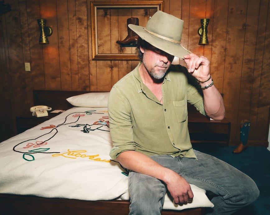 Josh Duhamel's Peaceful Escape: From Hollywood Glamour to North Dakota Serenity