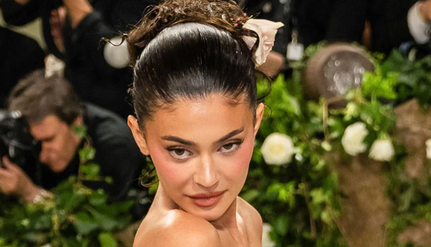 Met Gala Curse: The Fashion Event with a Relationship Hex